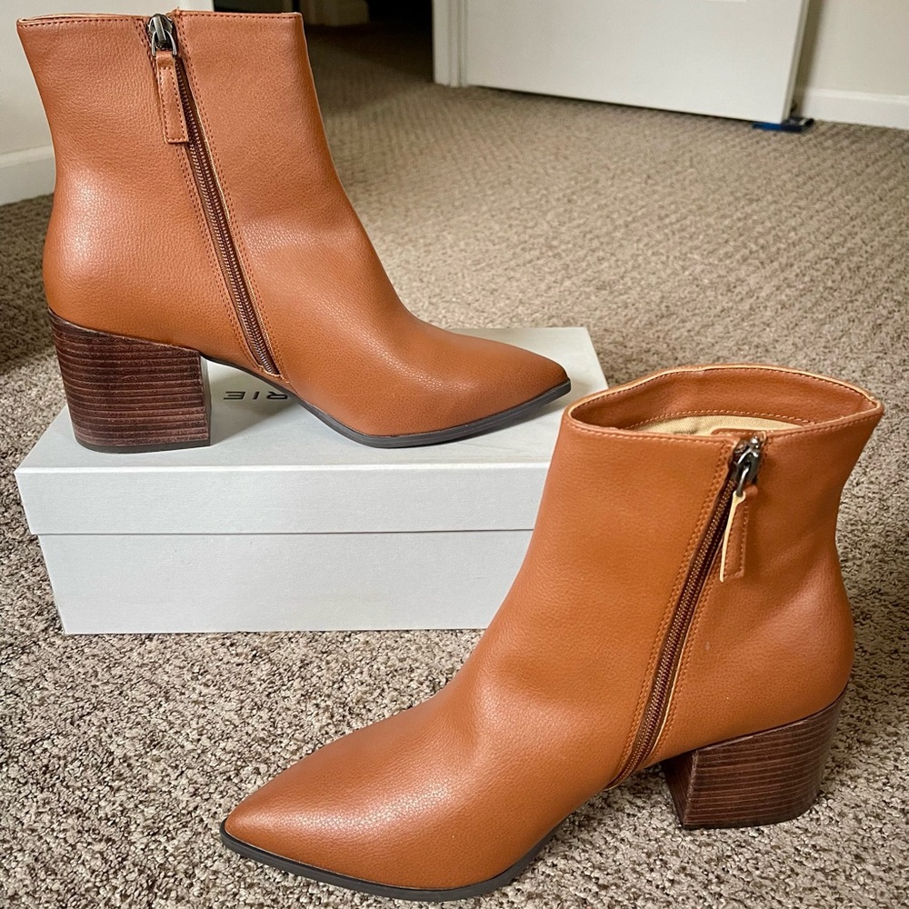 🆕 Linea Paolo ‘WYNDA’ cognac bootie